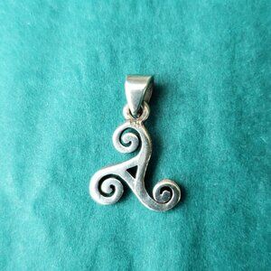 2/15$ Sterling silver celtic triskel